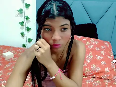 Snapshot of mia_grey01 chatting on February 23, 11:55 am mia grey01 online show from February 23, 11:55 am