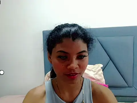 Snapshot of mia_grey01 chatting on March 13, 11:51 am mia grey01 online show from March 13, 11:51 am