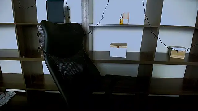 Lexi Jous online show from January 18, 2:33 pm