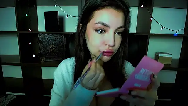 Lexi Jous online show from January 28, 1:49 pm