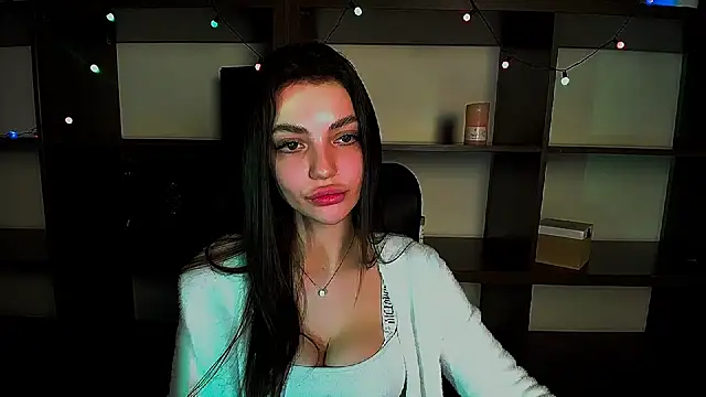 Lexi Jous online show from February 11, 6:33 pm