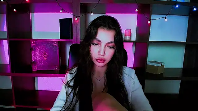 Lexi Jous online show from February 17, 5:43 pm