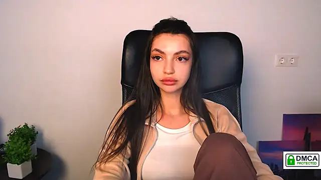 Lexi Jous online show from September 19, 4:58 am