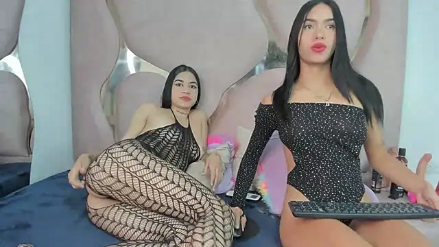 Snapshot of angelehtx2 chatting on January 24, 7:28 pm angelehtx2 online show from January 24, 7:28 pm