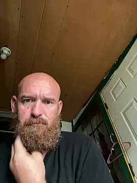 Snapshot of 32XRedBeard chatting on October 26, 12:44 pm 32XRedBeard online show from October 26, 12:44 pm
