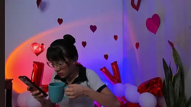 GABBYMORGAN online show from February 18, 10:38 am