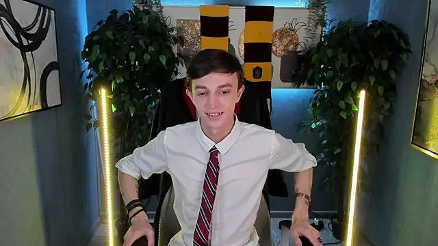 John Weasley online show from October 19, 6:14 am