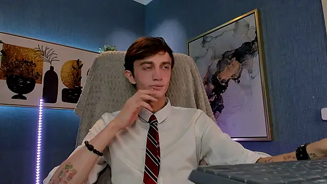 John Weasley online show from November 30, 1:59 pm