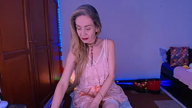 antonelawow online show from November 12, 8:52 pm