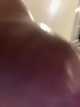 fuck meee online show from April 22, 1:52 am