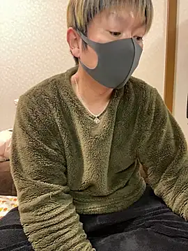 K0718 online show from February 18, 1:21 am