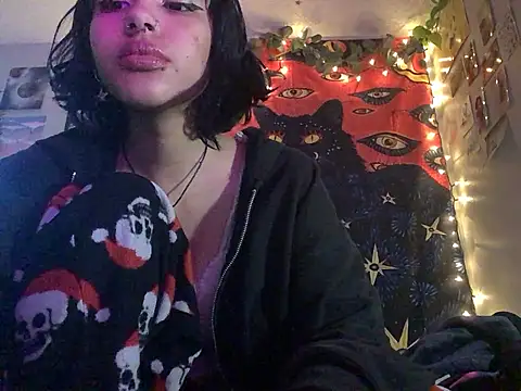 Rubyred2369 online show from January 17, 6:23 pm