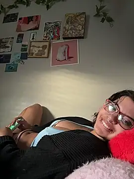 Rubyred2369 online show from April 30, 11:09 pm