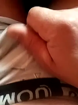 Snapshot of aiandru chatting on February 7, 7:18 am aiandru online show from February 7, 7:18 am