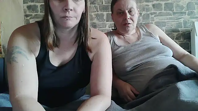 Snapshot of YviEngel87 chatting on November 14, 11:31 am YviEngel87 online show from November 14, 11:31 am