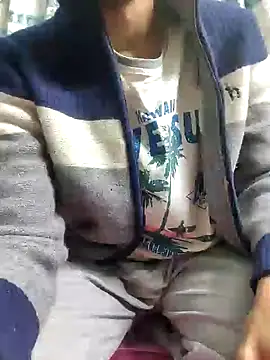 Snapshot of TOPMOON001 chatting on January 17, 9:17 am TOPMOON001 online show from January 17, 9:17 am