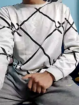 Snapshot of TOPMOON001 chatting on January 21, 11:56 am TOPMOON001 online show from January 21, 11:56 am