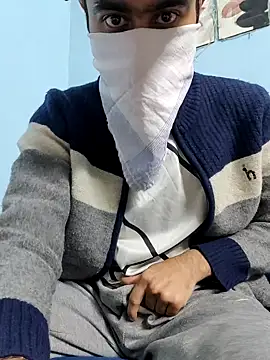 Snapshot of TOPMOON001 chatting on February 4, 11:27 am TOPMOON001 online show from February 4, 11:27 am