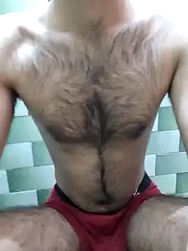 Snapshot of TOPMOON001 chatting on February 7, 6:35 am TOPMOON001 online show from February 7, 6:35 am