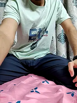 Snapshot of TOPMOON001 chatting on March 19, 2:57 pm TOPMOON001 online show from March 19, 2:57 pm