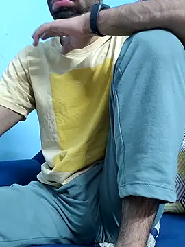 Snapshot of TOPMOON001 chatting on October 24, 11:39 am TOPMOON001 online show from October 24, 11:39 am