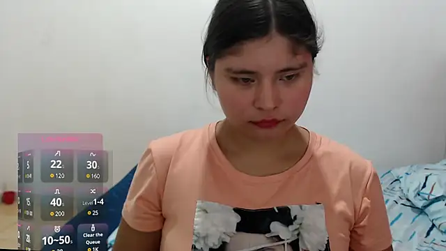 Snapshot of diva_sexyhot chatting on February 5, 11:23 am diva sexyhot online show from February 5, 11:23 am