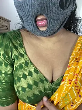 Snapshot of ArathyNambyarMallu chatting on January 15, 3:07 pm ArathyNambyarMallu online show from January 15, 3:07 pm