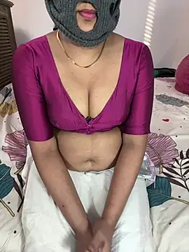 Snapshot of ArathyNambyarMallu chatting on March 10, 3:20 pm ArathyNambyarMallu online show from March 10, 3:20 pm