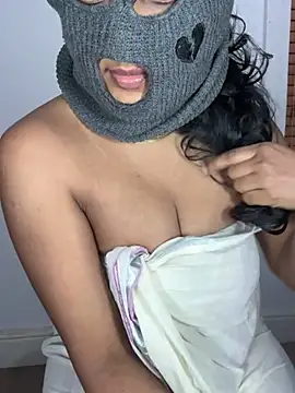 Snapshot of ArathyNambyarMallu chatting on March 13, 6:23 pm ArathyNambyarMallu online show from March 13, 6:23 pm