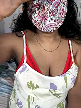 Snapshot of ArathyNambyarMallu chatting on November 8, 10:26 am ArathyNambyarMallu online show from November 8, 10:26 am