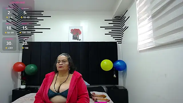 VickyBoobss online show from October 12, 12:59 pm