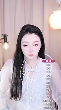 Snapshot of Zoe-99 chatting on September 20, 1:23 pm Zoe-99 online show from September 20, 1:23 pm