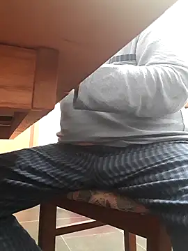 Snapshot of Schwach041967 chatting on September 23, 5:21 am Schwach041967 online show from September 23, 5:21 am