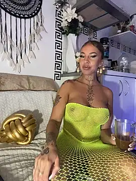 CheekyChels online show from March 19, 1:29 pm