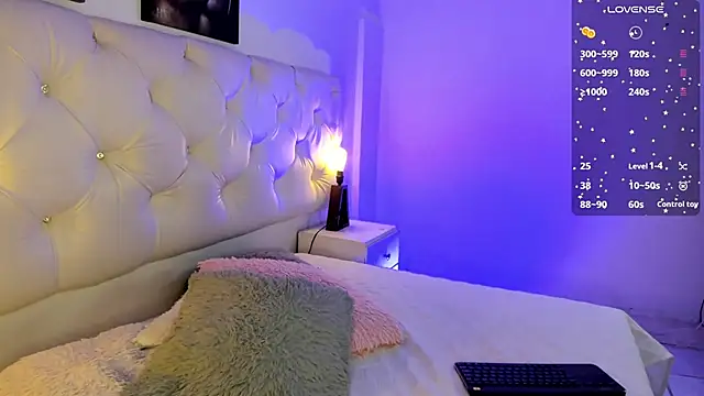 kathy bakerr online show from October 30, 1:56 pm