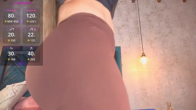 Snapshot of Marttina_Ruiz chatting on September 16, 4:52 pm Marttina Ruiz online show from September 16, 4:52 pm