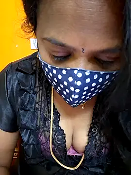 Snapshot of kanikasree chatting on January 31, 6:36 pm kanikasree online show from January 31, 6:36 pm