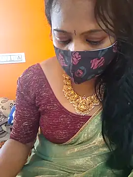 Snapshot of kanikasree chatting on October 30, 4:47 am kanikasree online show from October 30, 4:47 am