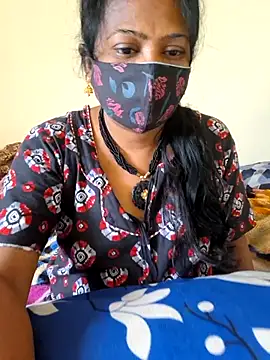 Snapshot of kanikasree chatting on November 6, 3:29 am kanikasree online show from November 6, 3:29 am