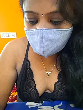 Snapshot of kanikasree chatting on November 30, 7:23 am kanikasree online show from November 30, 7:23 am