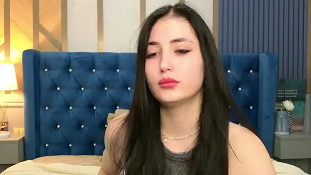 EmmaLawrens online show from September 19, 8:31 pm