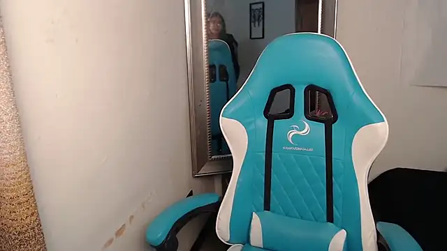 Aleska Miami online show from September 15, 1:44 pm