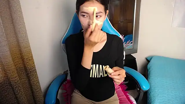 Aleska Miami online show from October 28, 7:05 pm