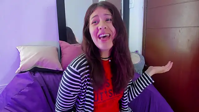 MiaQueen021 online show from September 19, 2:40 pm