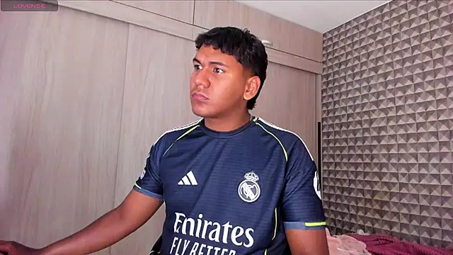 Matias Horny18 online show from April 30, 4:13 pm