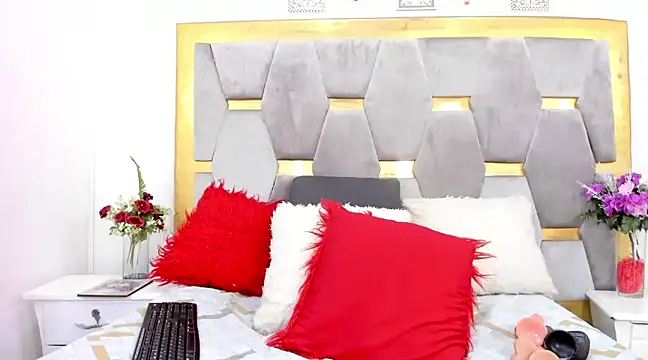 electrastunningx online show from February 27, 1:49 pm