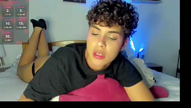 dani angels   online show from April 4, 4:33 am