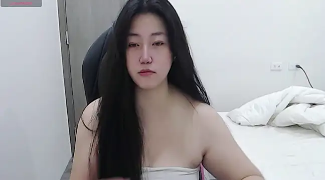 minnie9009 online show from February 13, 3:29 am