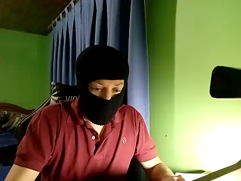 Snapshot of superfollador chatting on September 30, 11:54 pm superfollador online show from September 30, 11:54 pm