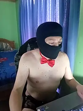 Snapshot of superfollador chatting on October 27, 10:58 pm superfollador online show from October 27, 10:58 pm